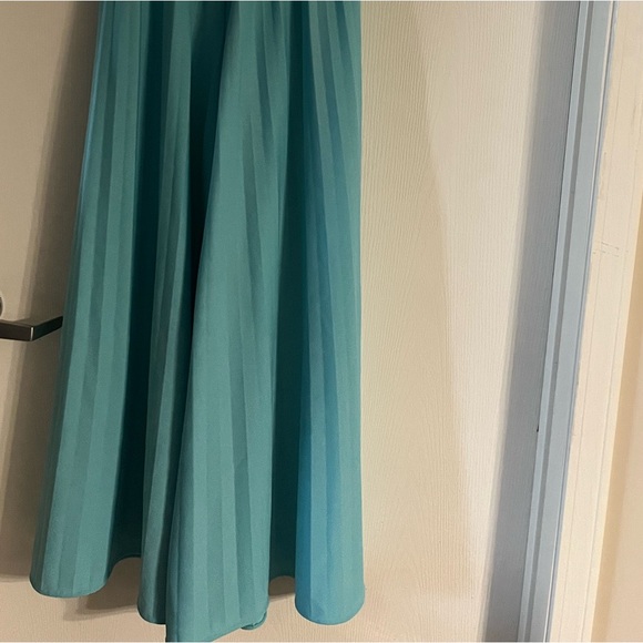 Vintage Wide-Leg Teal Jumpsuit - Picture 2 of 7